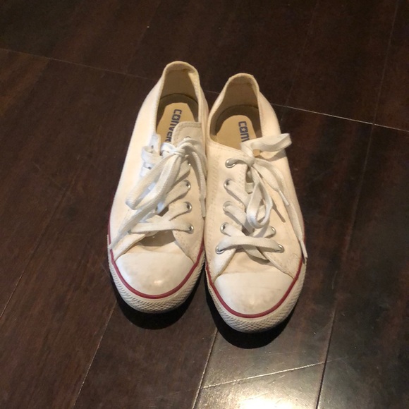White basic converse - Picture 1 of 4